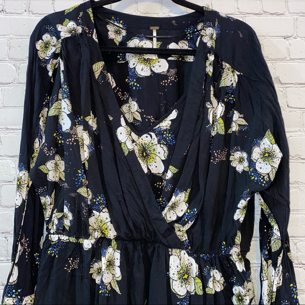 Free People Peplum Tuscan Dreams Floral Top - Picture 3 of 9